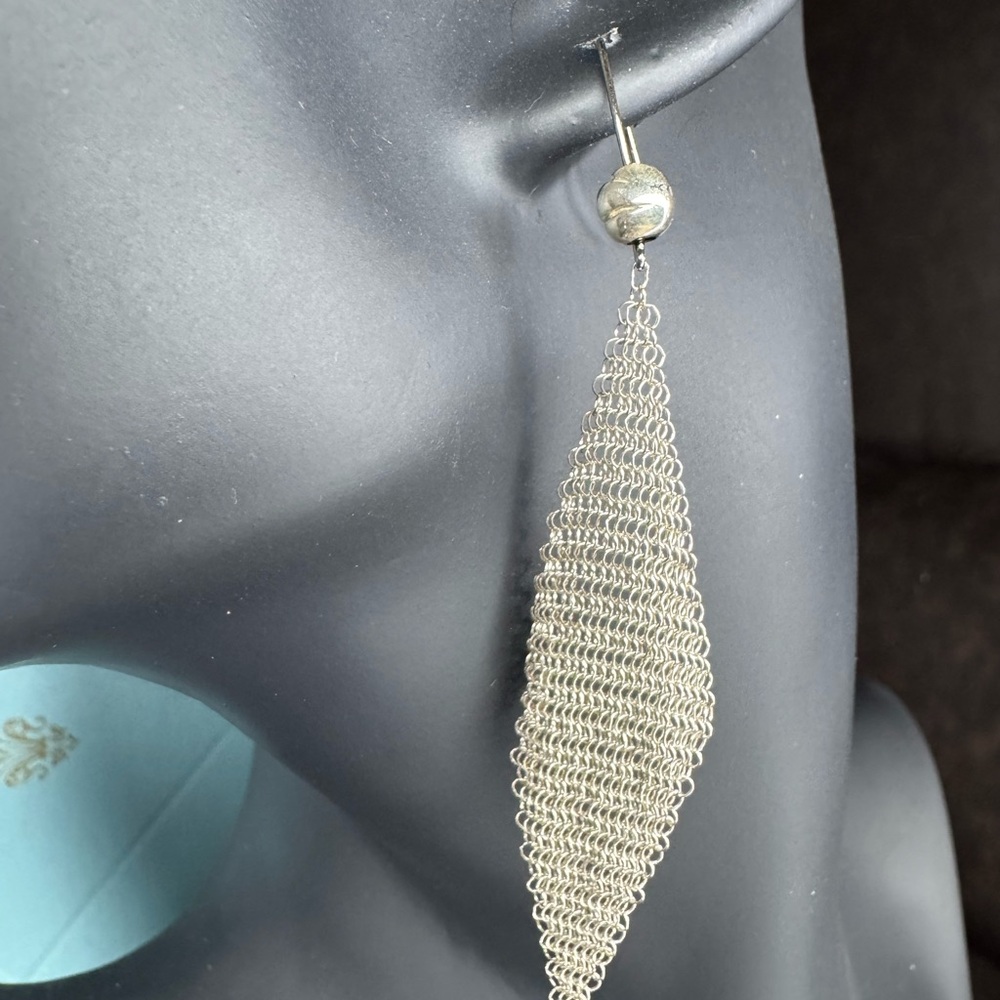 NOW LOWER PRICE Vintage Tiffany & Co Mesh Scarf Elsa Peretti Earrings - Picture 3 of 9